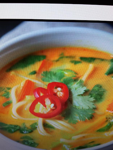 Amazing Coconut Curry Soup￼