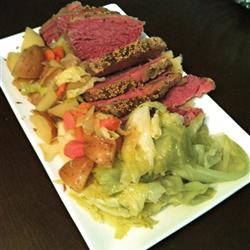 Slow Cooker Corned Beef And Cabbage