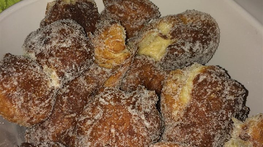 Malasadas Hawaiian Donuts