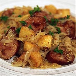 Smoked Sausage with Potatoes, Sauerkraut & Ale