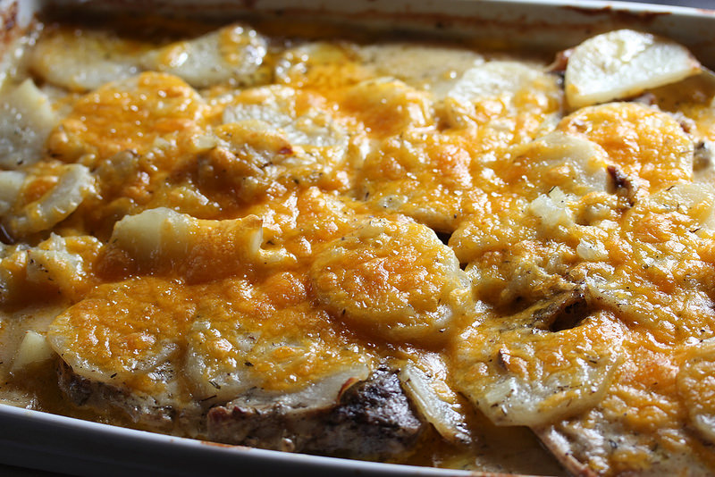 Pork Chops With Creamy Scalloped Potatoes